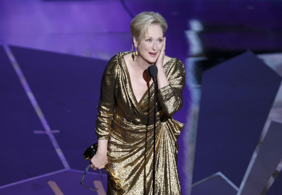 Meryl Streep se emociona ao receber o Oscar de melhor atriz | REUTERS/Gary Hershorn