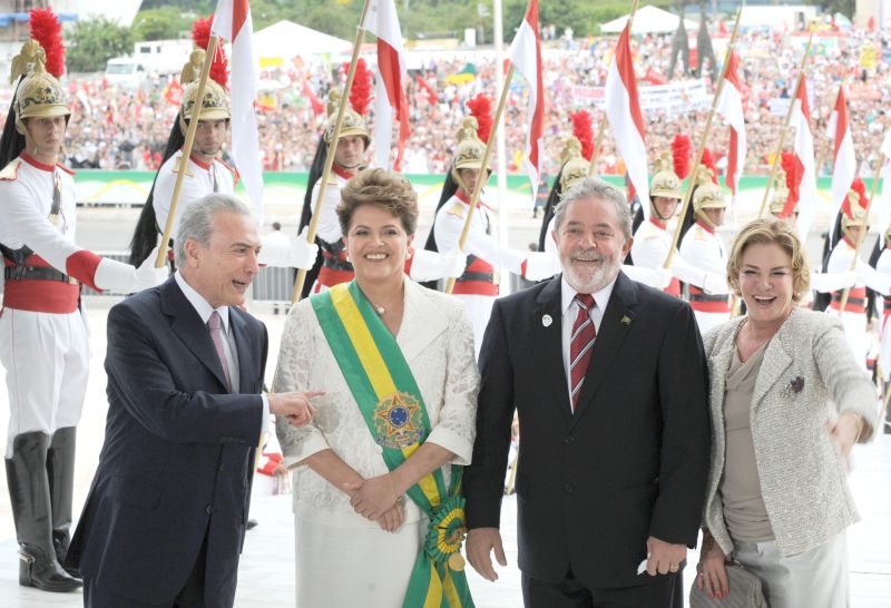 O casal Lula e Marisa com a presidente Dilma e Michel Temer: documentário de 35 minutos registra a transição de poder | ABr