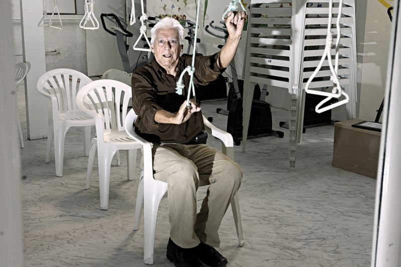 Jorge Magno Lima, 75 anos: diagnosticado depois que o banco começou a devolver seus cheques | Felipe Rosa / Gazeta do Povo