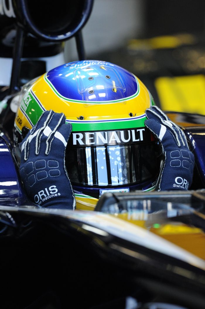 Bruno Senna reclama por não ter tido dia completo de treino na sexta-feira | AFP