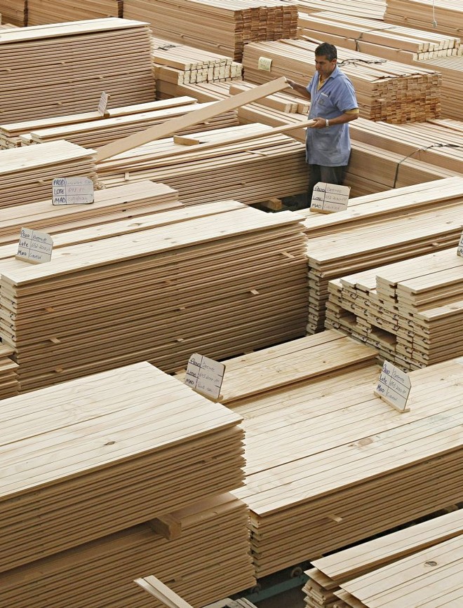 Fabricantes de produtos de madeira puxaram para cima a média da indústria | Daniel Castellano/ Gazeta do Povo
