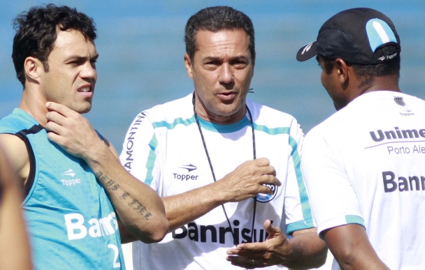 Luxemburgo vê erros no Grêmio, mas comemora virada | Wesley Santos/ Futura Press