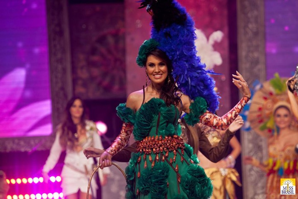 A Miss Paraná também falou sobre a vida pessoal e revelou que não era das mais bonitas na época de escola | Divulgação Miss Brasil