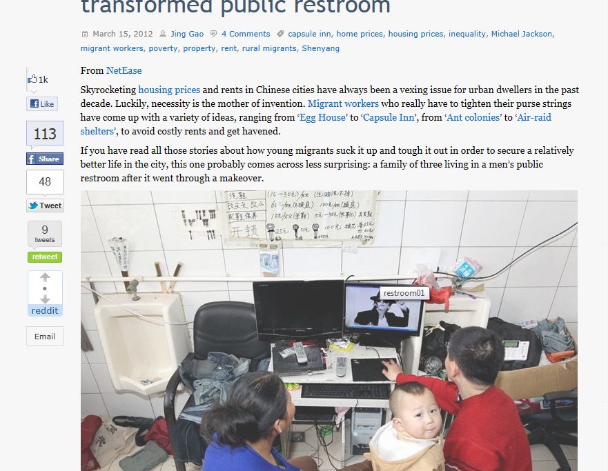 Site mostra família chinesa que vive em banheiro | Reprodução