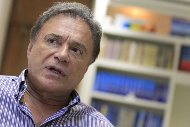 Alvaro Dias (PSDB-PR), senador |