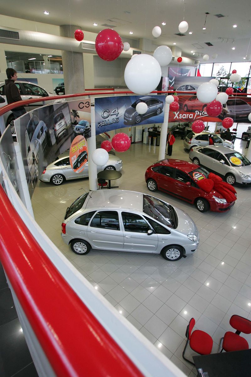 Porcentual de brasileiros que querem comprar carro novo caiu de 18% para 15% | Ivonaldo Alexandre/ Gazeta do Povo