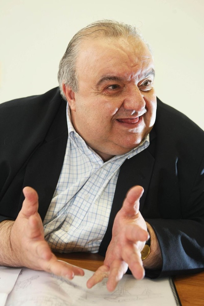 Rafael Greca: pré-candidatura mesmo com partido dividido. | Ivovnaldo Alexandre/ Gazeta do Povo