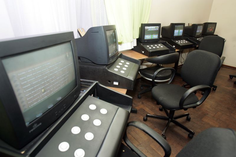 Três cômodos do apartamento tinham máquinas de jogos | Henry Milleo/Gazeta do Povo