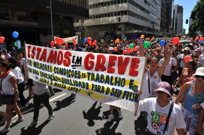 No primeiro dia da greve, 77 das 181 escolas de ensino fundamental, 42,5%, aderiram ao movimento | Marcelo Andrade / Agência de Notícias Gazeta do Povo