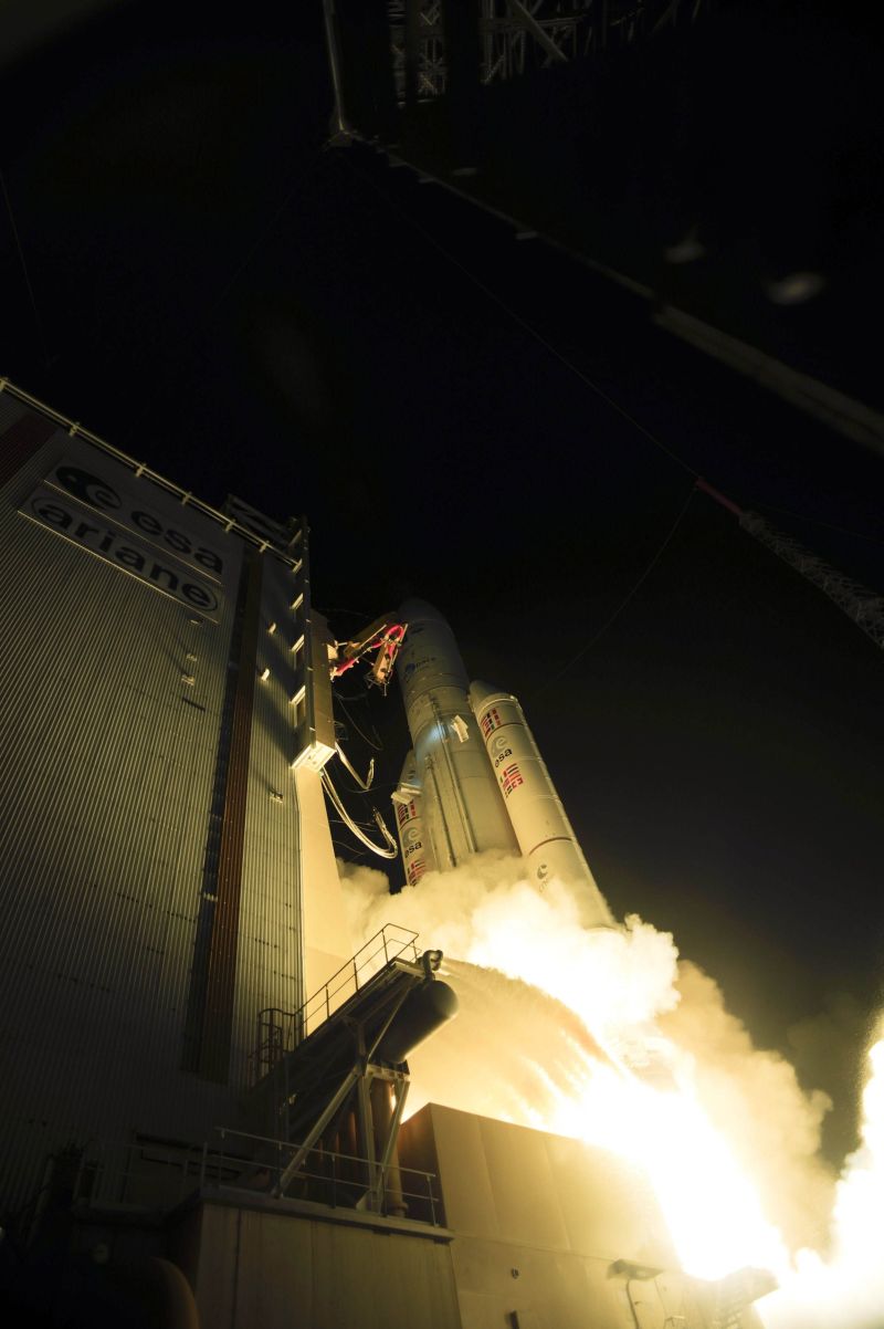 Veículo leva combustível e provisões para a estação espacial | European Space Agency/Reuters