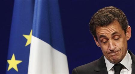 O presidente da França e candidato à reeleição em 2012 Nicolas Sarkozy reage ao fazer um discurso num rali político em Estrasburgo, 22 de março de 2012 | Christian Hartmann/Reuters
