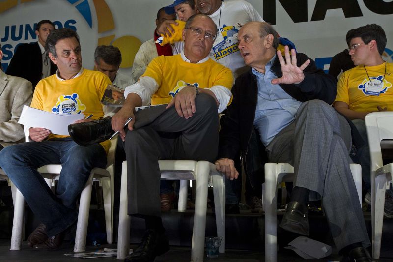 Em encontro realizado ontem pelo PSDB, lideranças tucanas como Aécio Neves, Geraldo Alckmin e José Serra defenderam Perillo | Marlene Bergamo/Folhapress