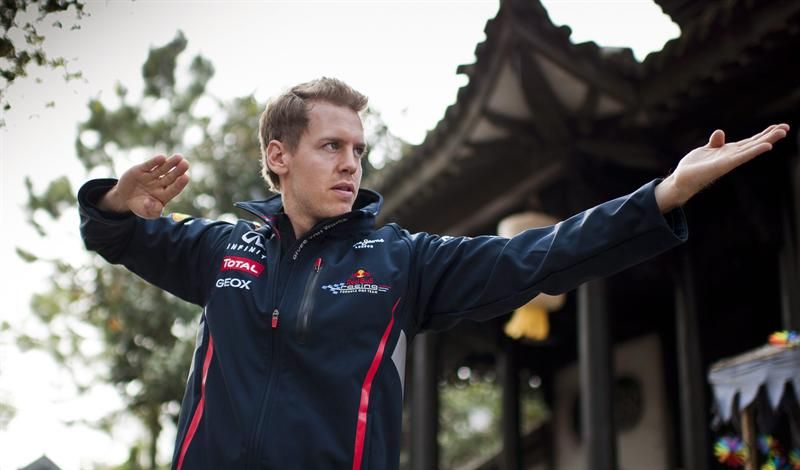 Vettel praticando kung fu para a gravação de curta-metragem na China | EFE