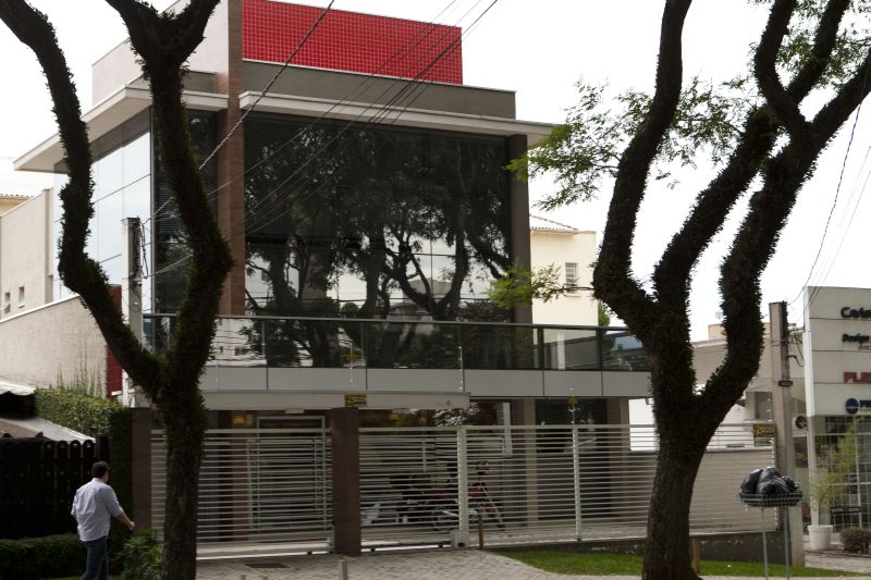 Sede da Oscip Instituto Confiancce: instituição não conseguiu comprovar que aplicou em saúde os valores repassados pelas prefeituras | Antônio Costa/Gazeta do Povo