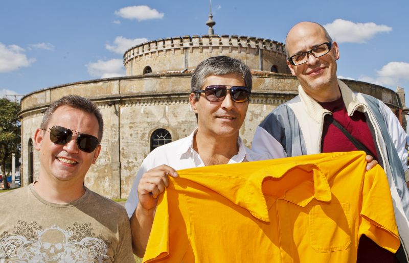 A reunião dos paranaenses do Maxixe Machine com o compositor Walter Franco marca a abertura da série Música no Paiol | Antonio Costa/Gazeta do Povo