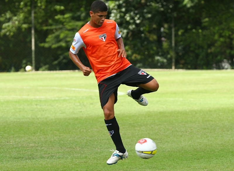 Volante Denilson retorna ao Arsenal no segundo semestre deste ano | Luiz Pires / Vipcomm