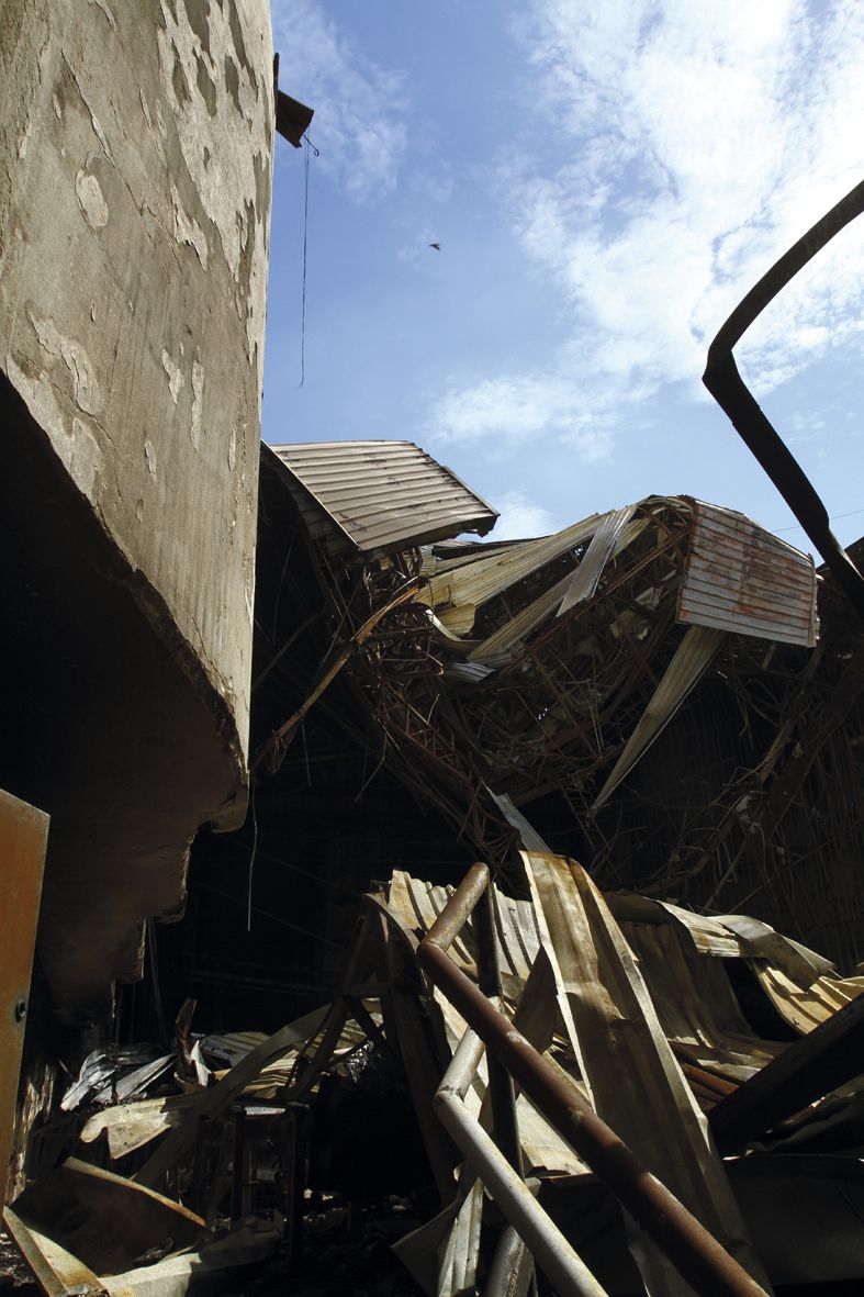 Projetado por Vilanova Artigas, o Ouro Verde ainda não tem prazo para ser recuperado | Roberto Custódio / JL