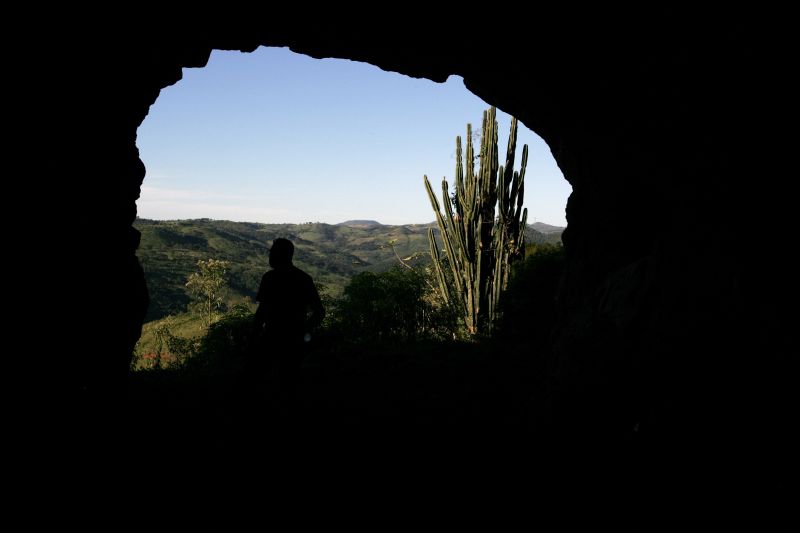 Vale do Rio Cantu visto da Caverna de Palmital: espaço fechado para visitas e expectativas científicas aguçadas | Josué Teixeira/ Gazeta do Povo