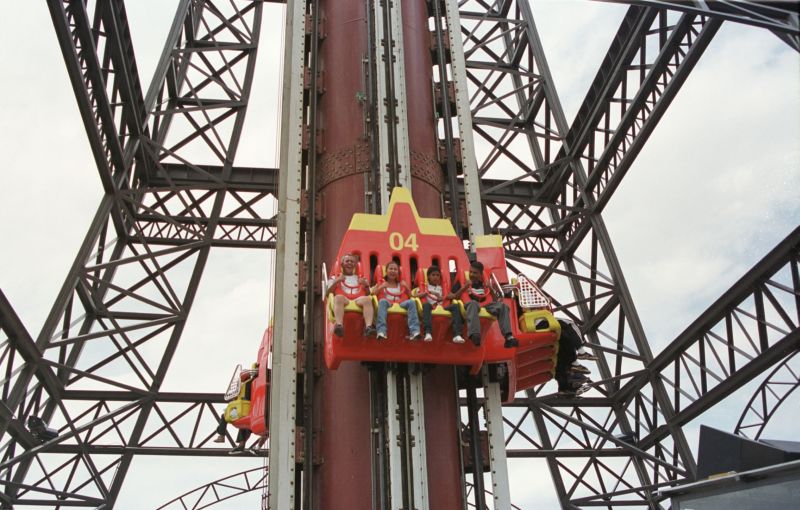 Gabriella Nichimura caiu de uma altura de 25 metros no brinquedo La Tour Eiffel | Alice Lobo/AE