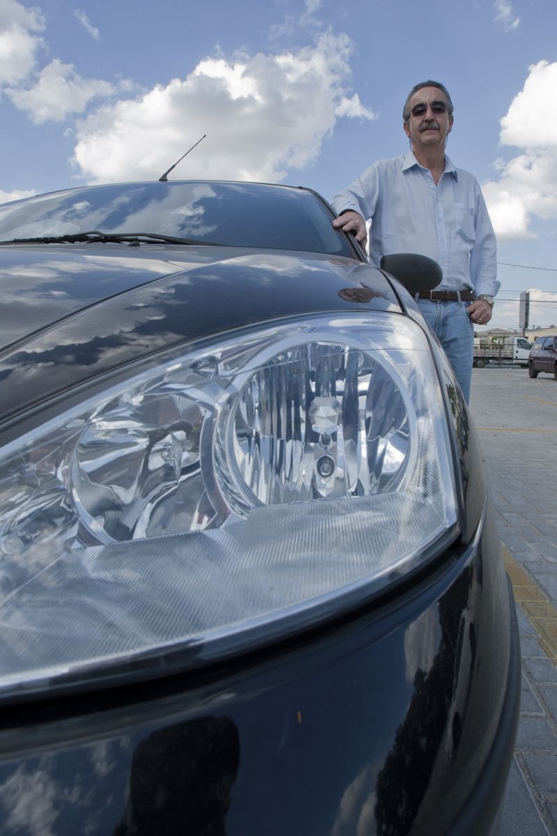 Sérgio Boreki recuperou o carro um dia após o roubo, mas reclama de uma taxa de devolução de veícu-lo furtado | Henry Mileo/ Gazeta do Povo