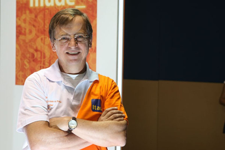 Jurandir Macedo: nossas contas pagamos nós. | Ivonaldo Alexandre/Gazeta do Povo