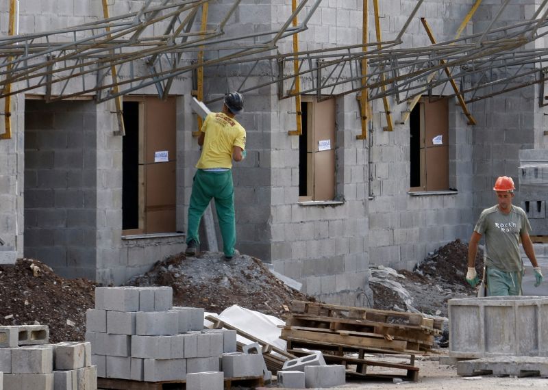 Construção civil tem índices altos de rotatividade, diz Dieese | Antônio Mora / Gazeta do Povo