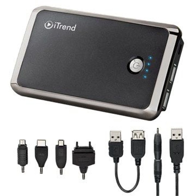 Bateria externa- Ao contrário das outras duas opções mostradas aqui, a bateria da iTrend não funciona como uma capa e não é voltada exclusivamente para iPhone, funcionado para diferentes aparelhos. Pesa 157 gramas e possui 4 LEDs indicadores que mostram o status da capacidade da bateria. Preço: R$ 299 |