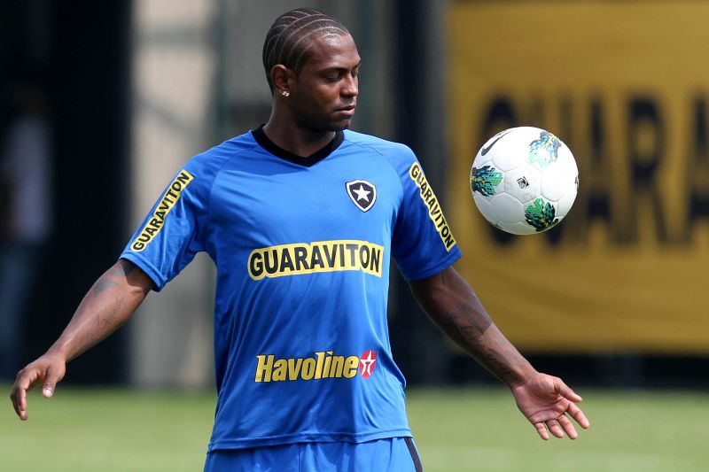 Jobson está com futuro indefinido no Botafogo | Satiro Sodré / Agif