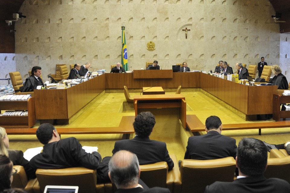 Com 8 votos a 2, STF decide que aborto de anencéfalos não é crime A sessão, que teve início na quarta, julgou o direito da mulher de optar por interromper a gravidez de feto anencéfalo | José Cruz/ABr