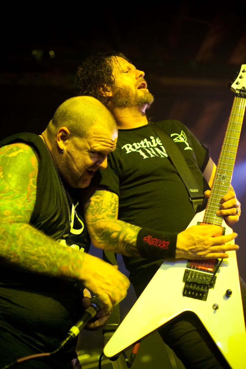 O grupo encerra a turnê brasileira em Curitiba apresentando músicas de toda a carreira | Divulgação