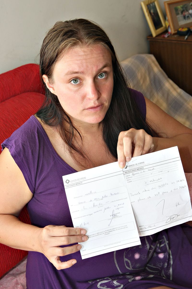 Há três anos, Gerusa espera por uma cirurgia pelo SUS. Procedimento foi adiado causa de uma greve | Ivonaldo Alexandre/ Gazeta do Povo