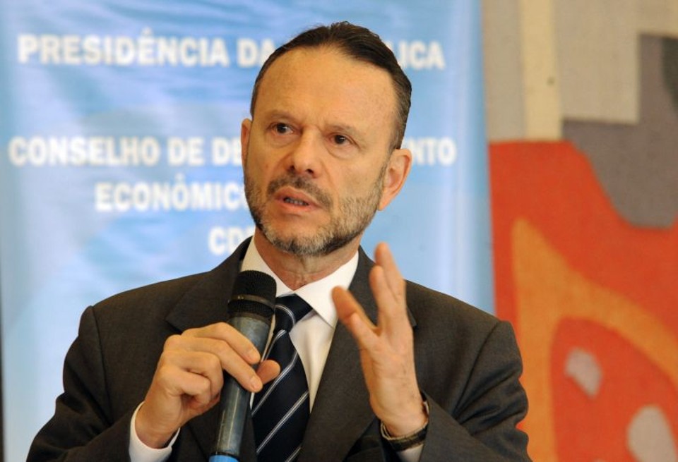 Luciano Coutinho, do BNDES: "Crescimento este ano deve ser liderado pelo investimento". | Elza Fiuza/ABr