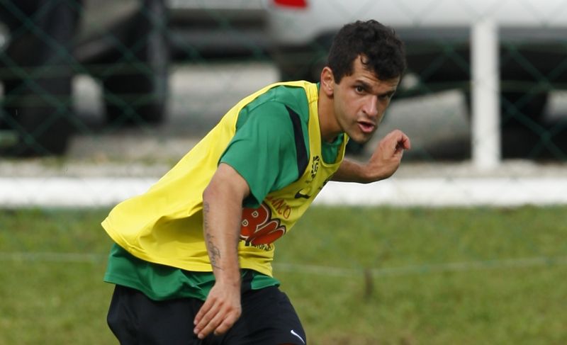 Eltinho alerta para os contra-ataques do ASA na partida contra o Coritiba | Daniel Castellano / Gazeta do Povo