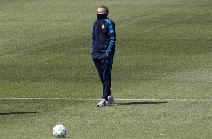 Apesar das ironias na entrevista coletiva, Mourinho elogiou o time do Bayern de Munique, adiversário da semifinal da Liga dos Campeões |