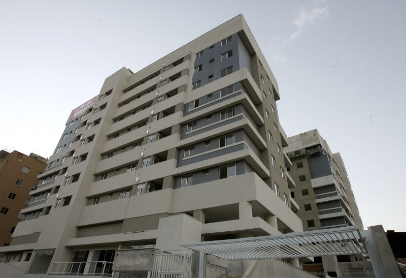 Obra de prédio no bairro Cabral usou potencial construtivo para passar de seis para oito pavimentos |