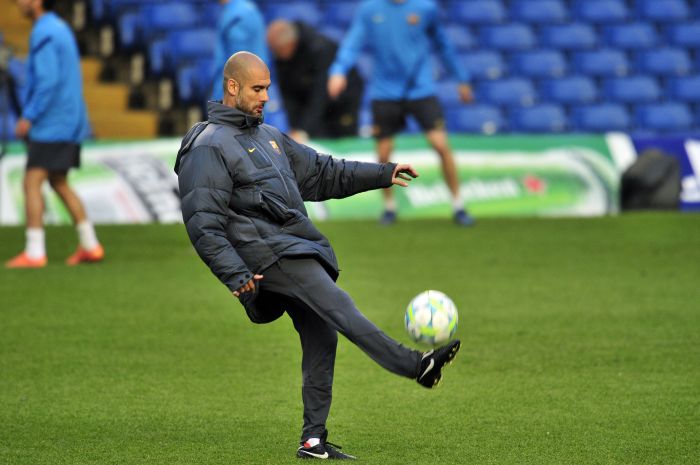 Para Guardiola, o atual time do Chelsea mantém o mesmo "espírito" da equipe de 2009 | AFP