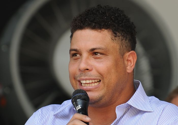 Apesar de considerar o Brasil a quinta melhor seleção atual, Ronaldo acredita em evolução até 2014 | Vanderlei Almeida / AFP