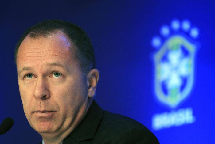 O técnico Mano Menezes passa a sofrer mais pressão da CBF para conquistar o ouro em Londres | Sergio Moraes/Reuters