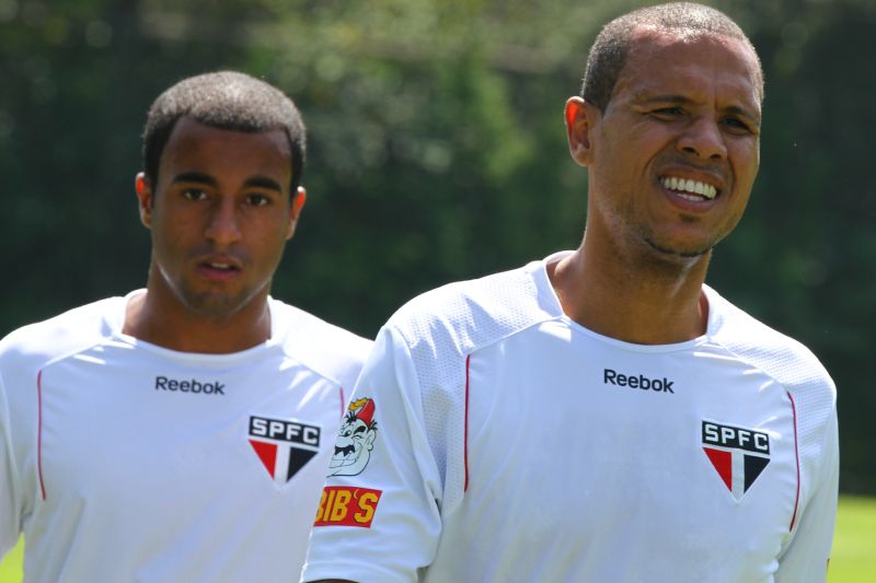 Luis Fabiano voltou a treinar com o elenco do São Paulo | Luiz Pires / Vipcomm
