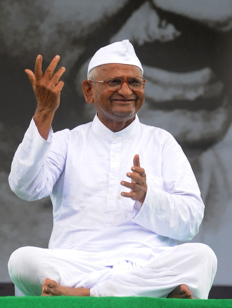 Anna Hazare, líder do movimento: 12 dias de greve de fome não bastaram para que agência anticorrupção fosse criada | Raveedran/ AFP