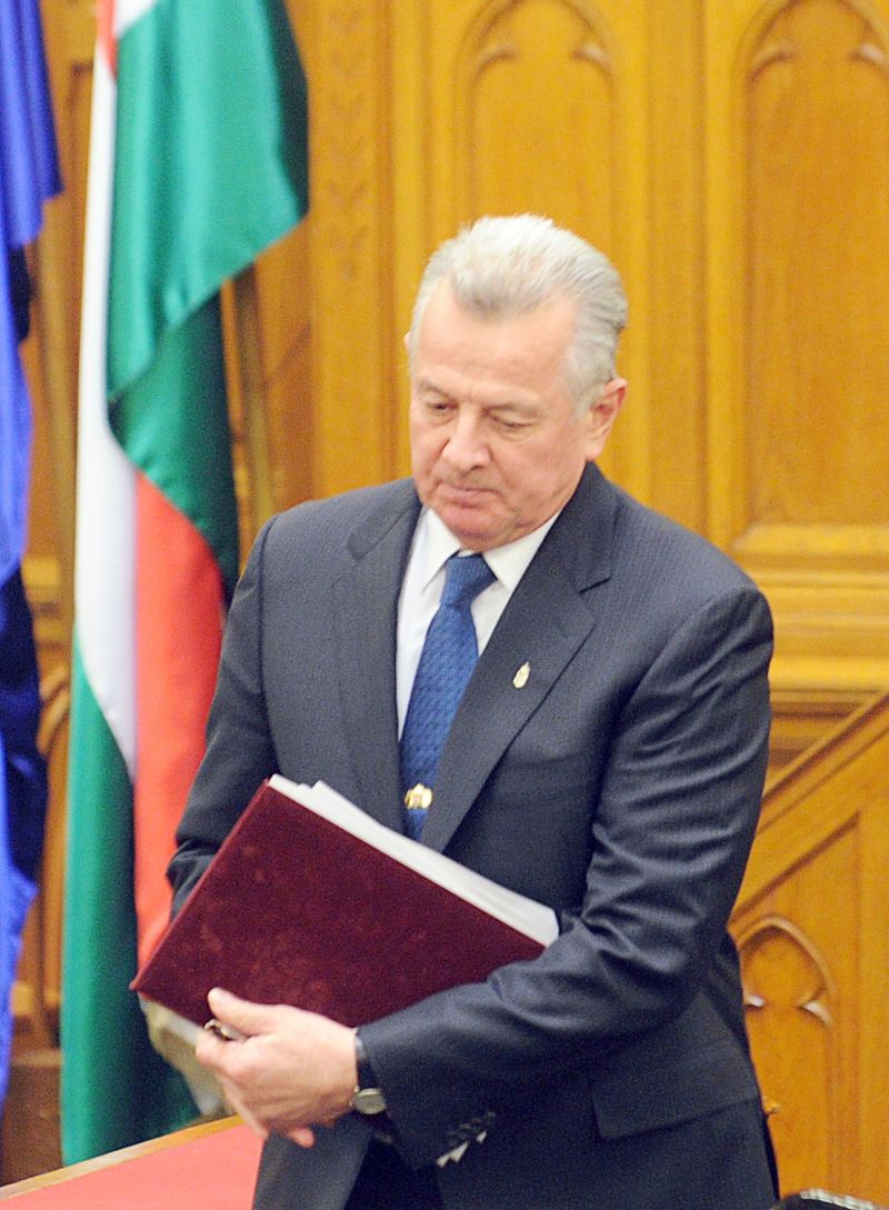 Pal Schmitt teria plagiado sua tese de doutorado há 20 anos | Attila Kisbenedek/AFP