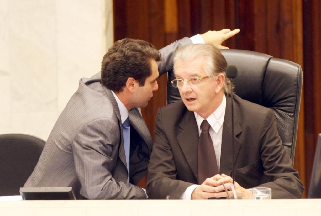 Alexandre Curi e Nelson Justus: os dois deputados são responsabilizados pelo MP por contratações irregulares