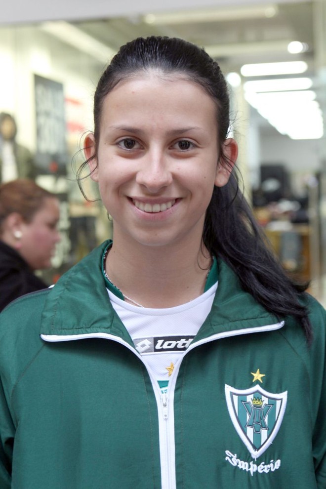 Ana Flávia Przysiesny, 15 anos, estudante | 