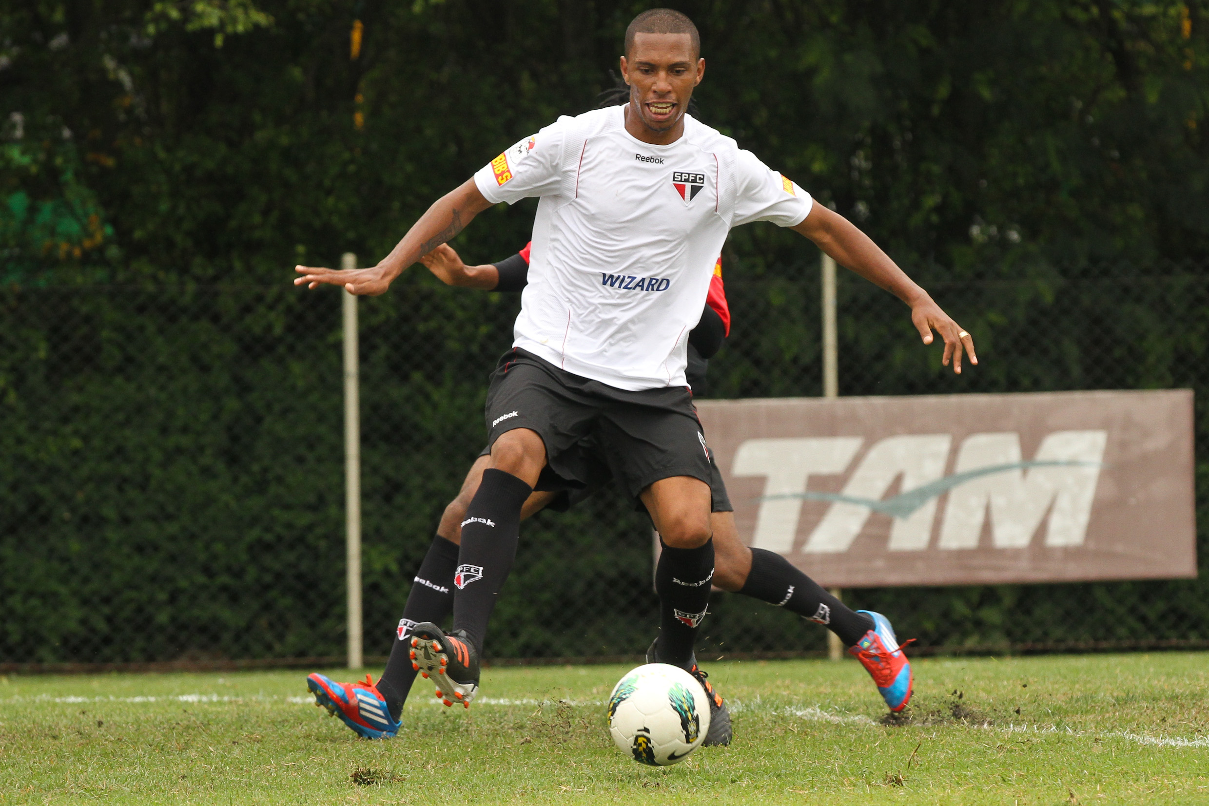 Paulo Miranda enfrentará o Goiás bancado pelo treinador Emerson Leão | Luiz Pires / Vipcomm