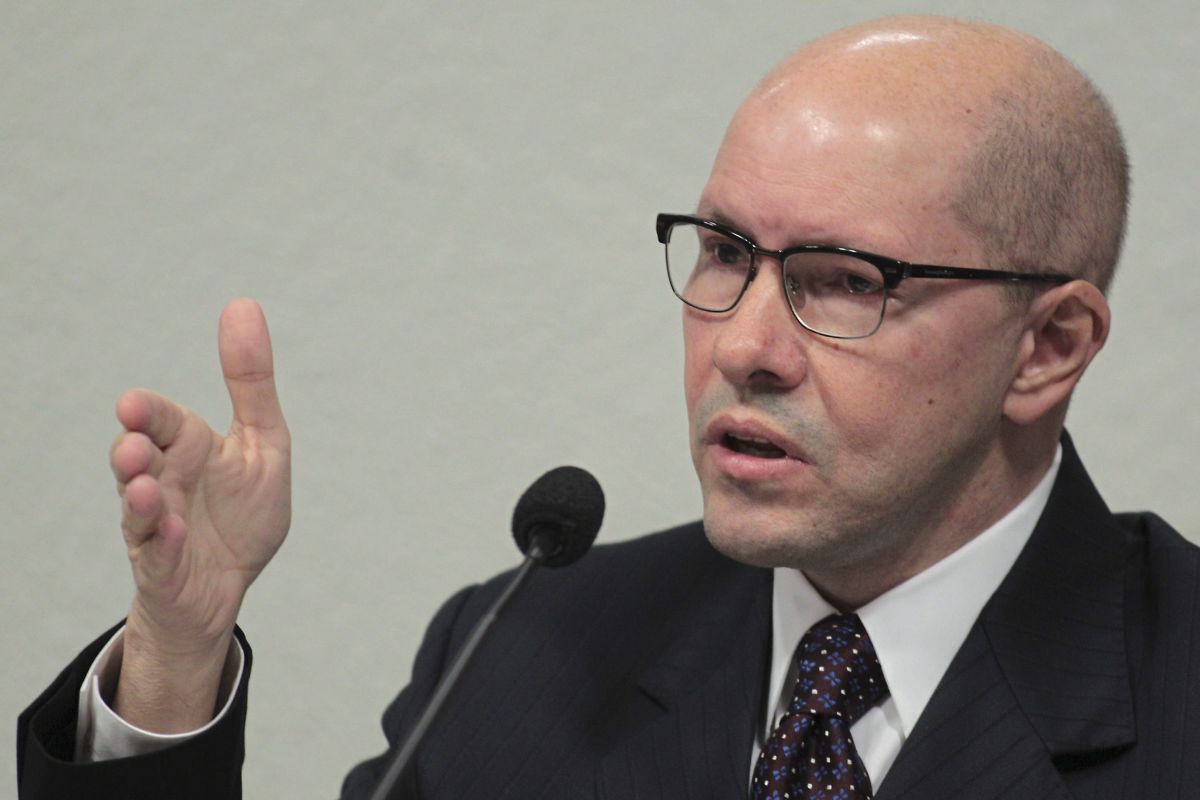 O senador disse aos colegas estar sofrendo de depressão e precisando tomar remédios para dormir | REUTERS/Ueslei Marcelino