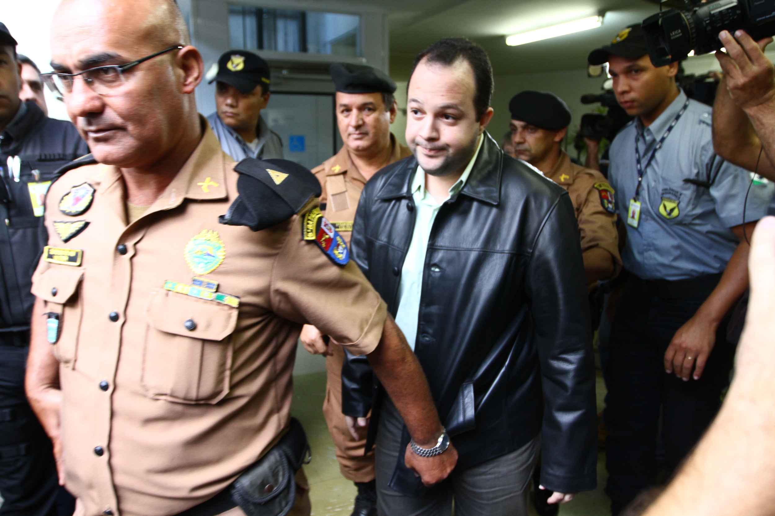 Cito chegou num carro Depen sem algemas e sem uniforme da PEL II, onde está preso desde 24 de abril | Gilberto Abelha / Jornal de Londrina