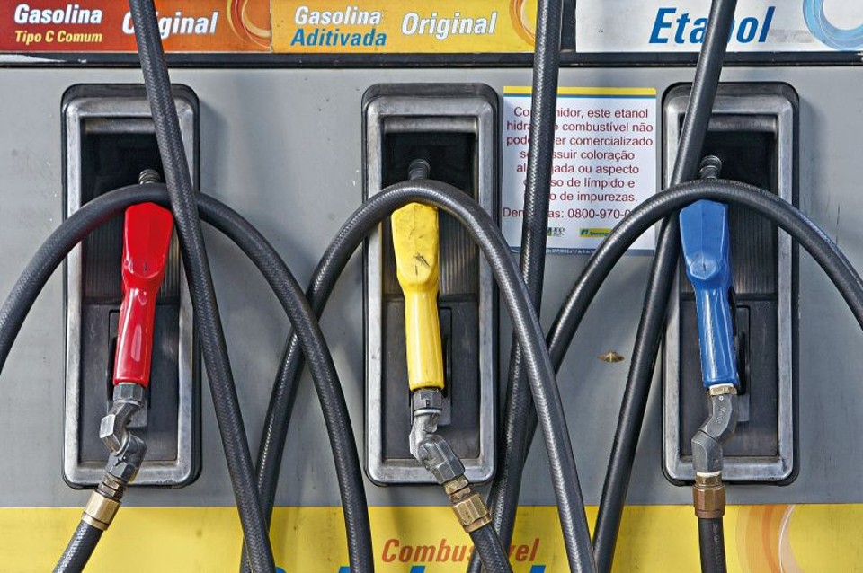 Álcool ou gasolina? A resposta não está só no preço por litro | Hugo Harada/Gazeta do Povo