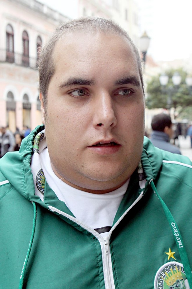 Samuel Schafhauser, 24 anos, vendedor ambulante | 