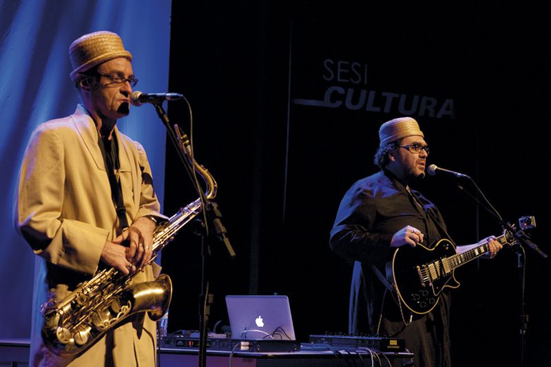 O equipamento desfalcou o duo no Teatro do Sesi Cietep | Gelson Bampi/Divulgação