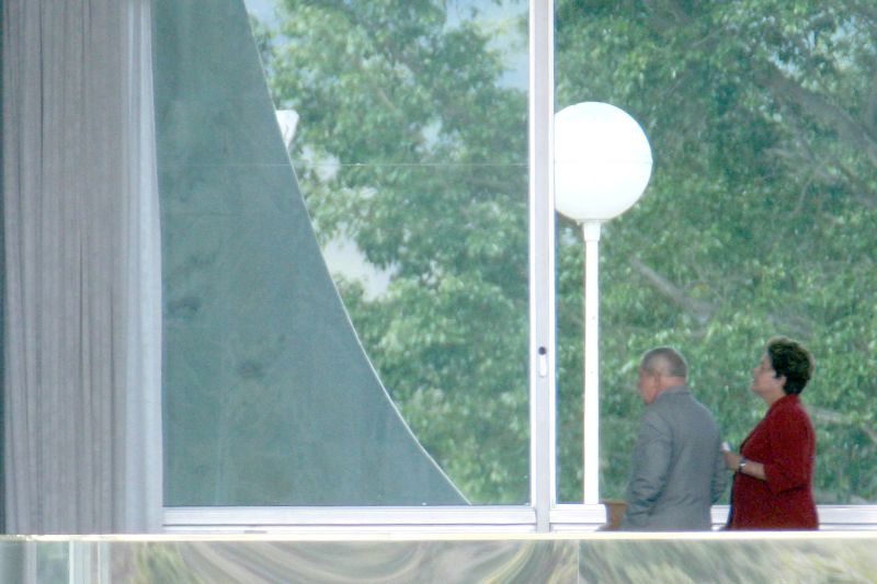 Lula e Dilma se encontraram no Palácio da Alvorada, mas não apareceram juntos na homenagem ao ex-presidente | Beto Barata/AE